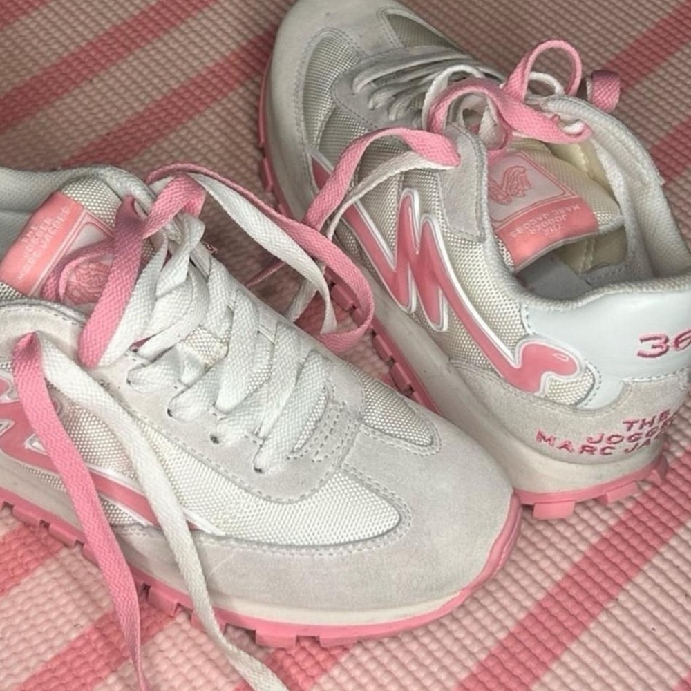 Marc Jacobs trainer shoes.
